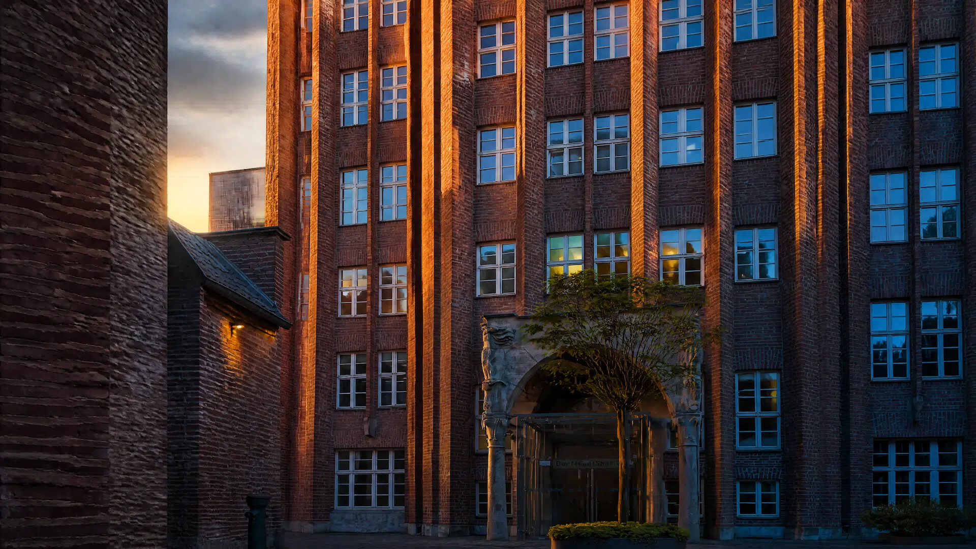 Der Neue Stahlhof bei Nacht